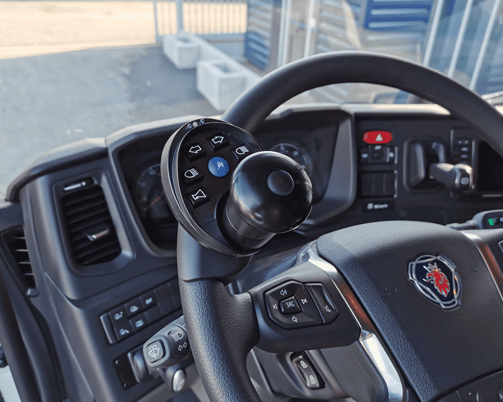 Adaptation De Commandes Au Volant Sur Scania Serie R Ii Sojadis